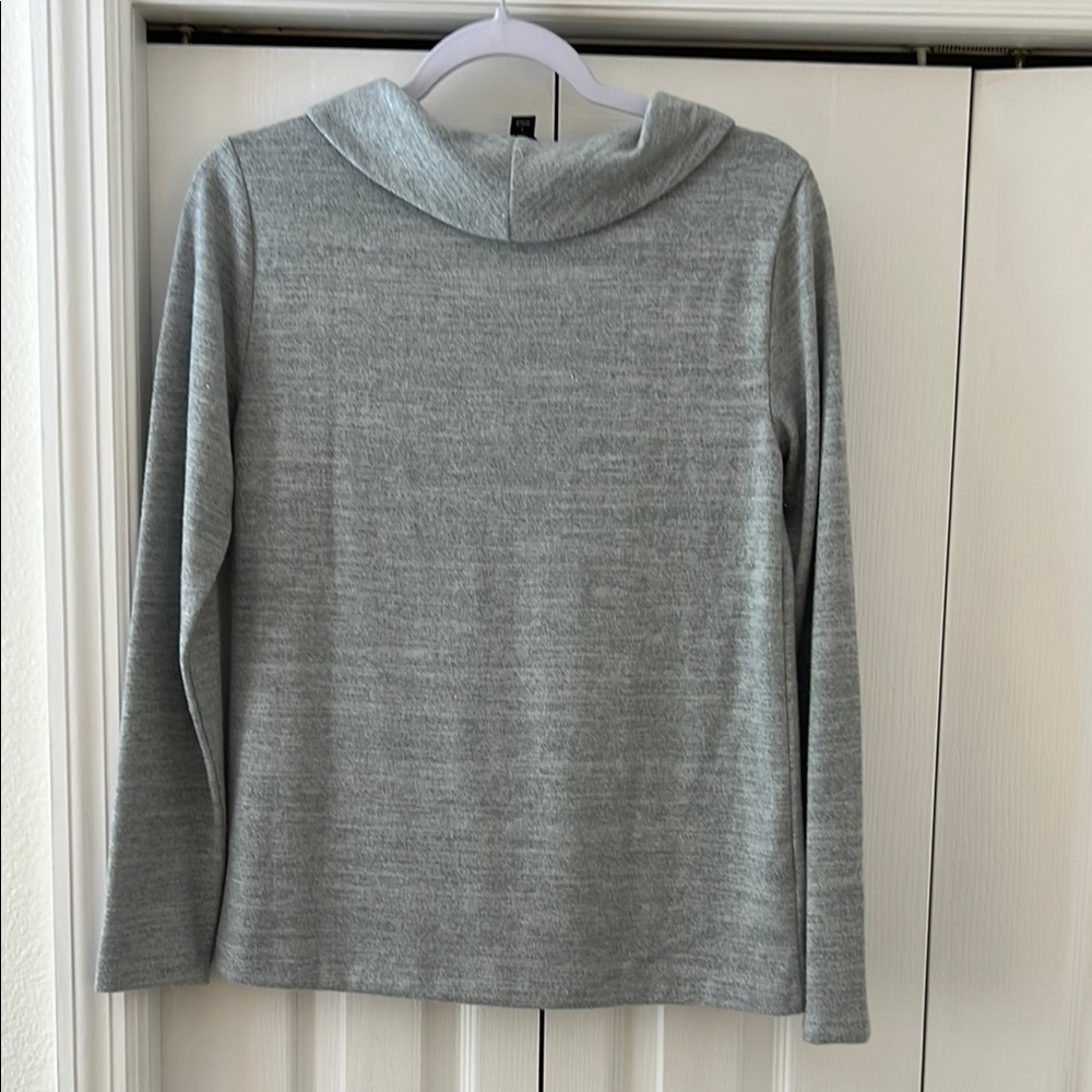 Ann Taylor Light Gray Knit Turtleneck Long Sleeve Top - Picture 5 of 9